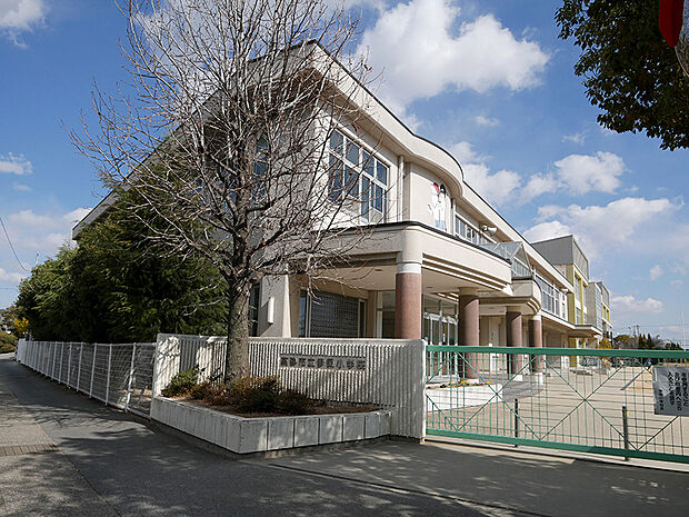 伊保小学校(約700m)