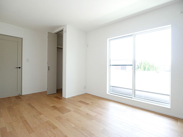 【【37伊保B号地】主寝室ウォークインクローゼット】主寝室にはたっぷりお洋服など収納できるウォークインクローゼットつき!