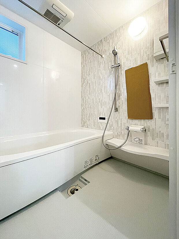 【バスルーム】防水性能に優れているため、内部結露やカビのリスクも大幅に軽減。癒やしの空間を大事にします。