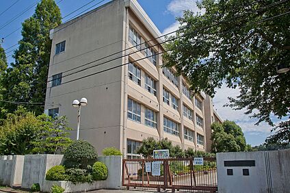 狭山市立笹井小学校 1166m