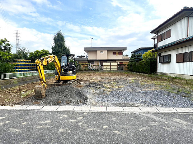 販売現地【2026/8/23撮影】　敷地50坪×カースペース並列2台可