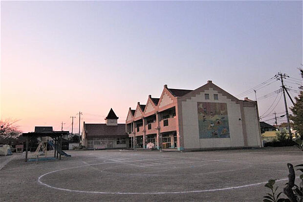 花崎北幼稚園（約1,300m）