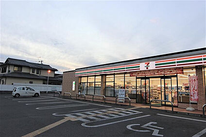 セブンイレブン幸手緑台店 650m