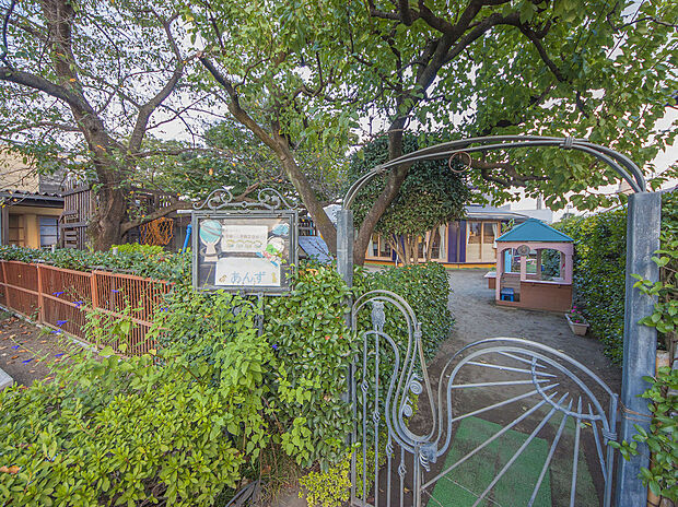 あんず幼稚園(約1,864m)