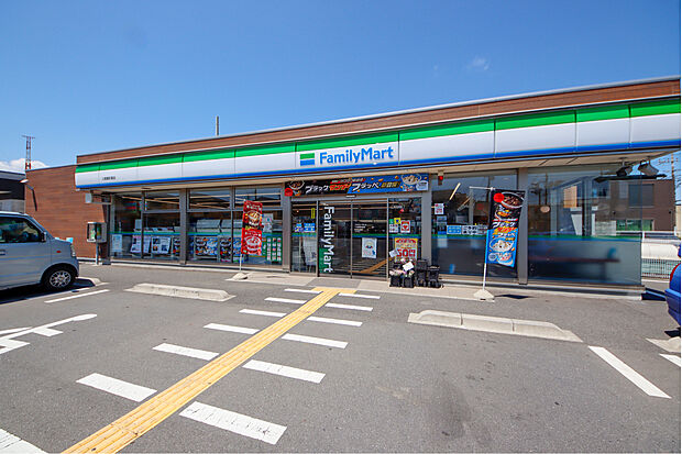 ファミリーマート入間扇町屋店(約430m)
