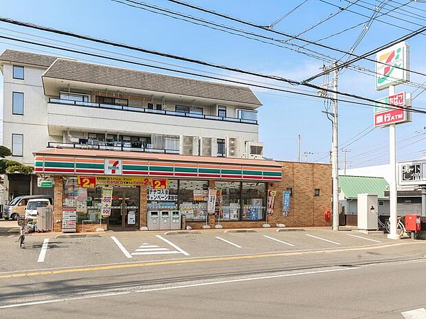 セブン-イレブン 埼玉大井中央店（約330m）