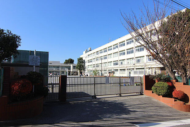 中沢小学校（約750m）
