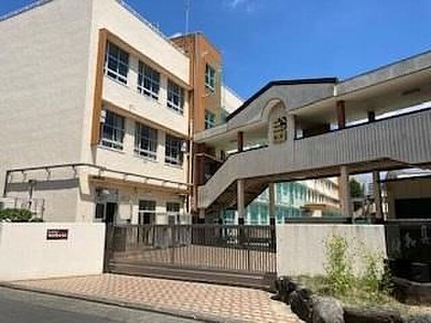 名古屋市立日比野中学校（約541m）