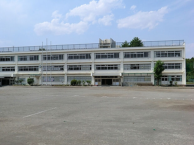 東久留米市立久留米中学校（約500m）