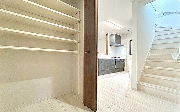 現地写真：パントリー（27号棟）