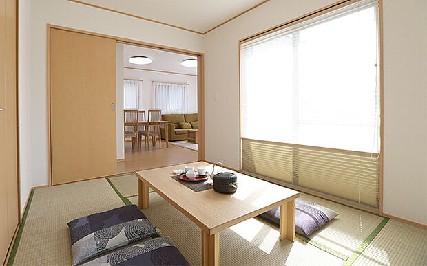 現地写真:洋室畳敷き(1号棟)