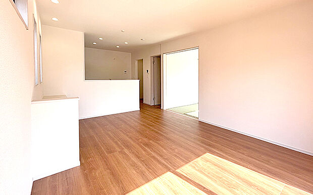 現地写真：LDK（1号棟）