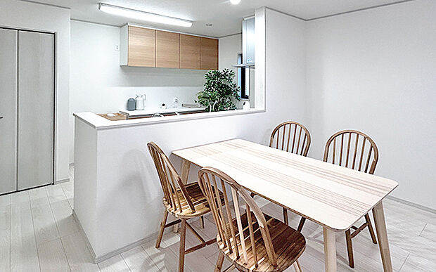 現地写真：LDK（1号棟）