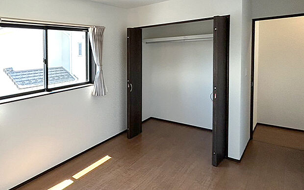 現地写真:収納(2号棟)