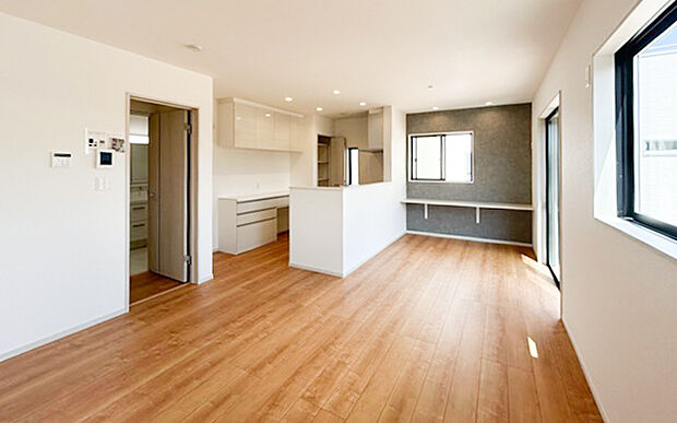 現地写真：LDK（1号棟）