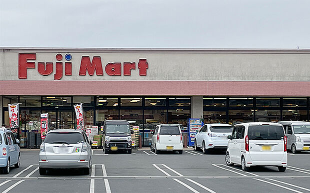 フジマート葛生店（約1,140m）