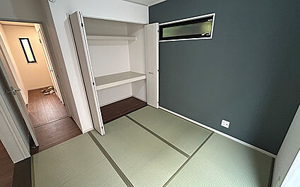 現地写真:洋室畳敷き(1号棟)