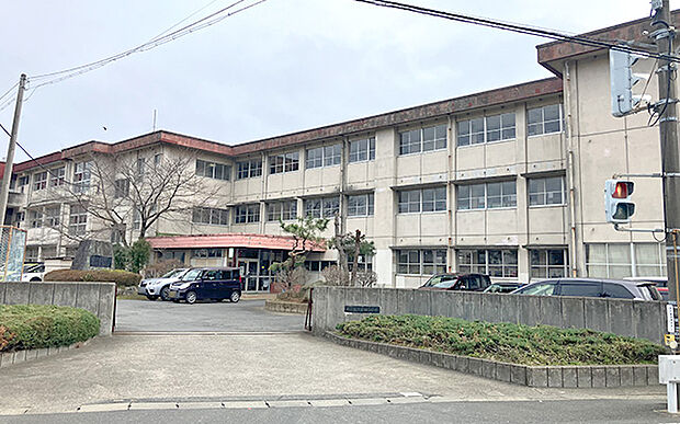 宮田小学校（約850m）