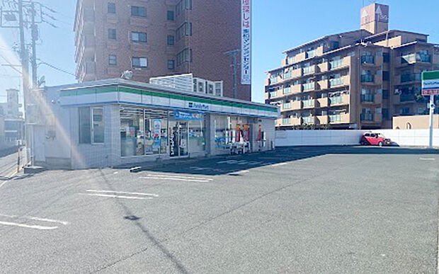 ファミリーマート 豊橋花中店（約420m）