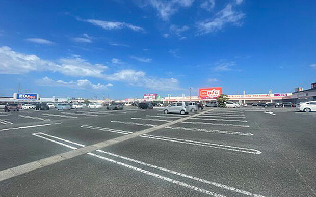 ザ・ビッグエクストラ 刈谷店(約2,560m)