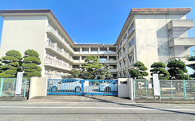 福山市立新涯小学(約1,030m)