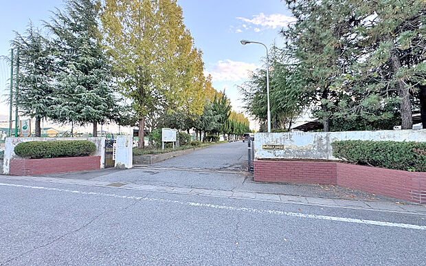 大沼中学校(約1,320m)