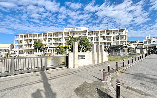 市立座安小学校(約510m)