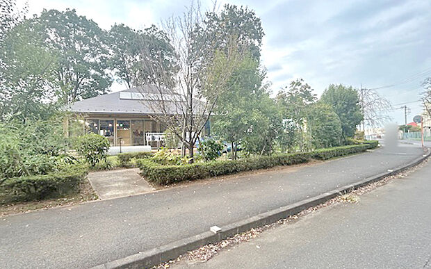 花くじら保育園(約1,100m)