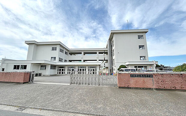 前橋市立木瀬中学校（約2,000m）