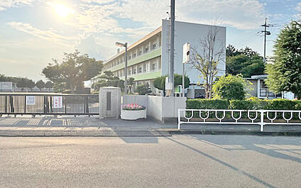 筑西市立竹島小学校 430m