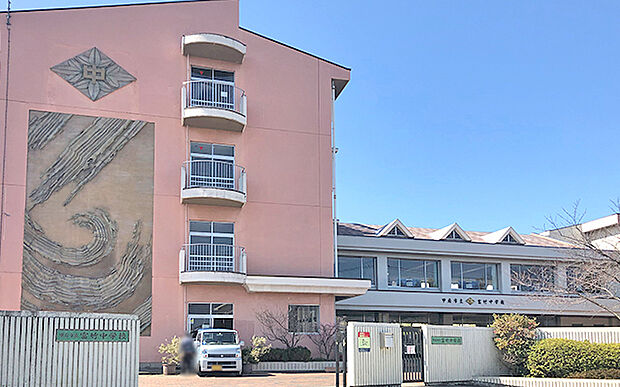 市立富竹中学校(約640m)