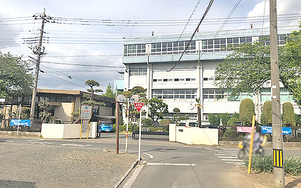 川越市立寺尾中学校(約620m)