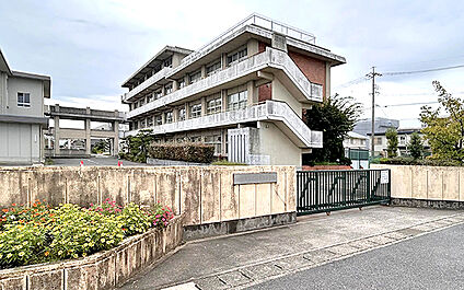 一宮市立尾西第三中学校 1400m