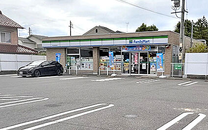 ファミリーマート 一宮小信中島北店 350m