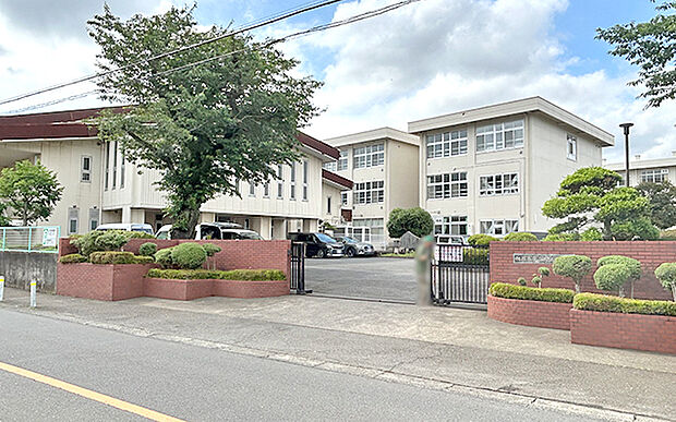 相模原市立大沢中学校(約1,520m)