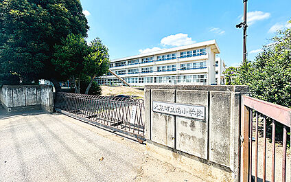 町立南小学校 1550m