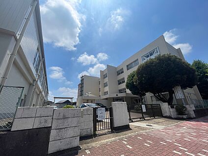千葉市立千城台東小学校 1758m(22分)