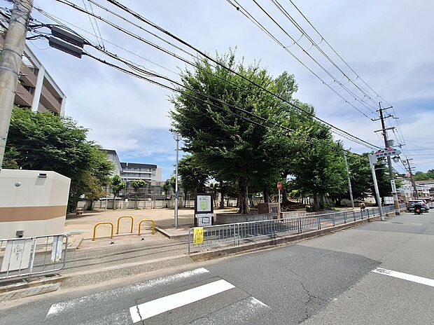 桜井児童公園(約180m)