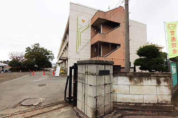 旭小学校(約400m)