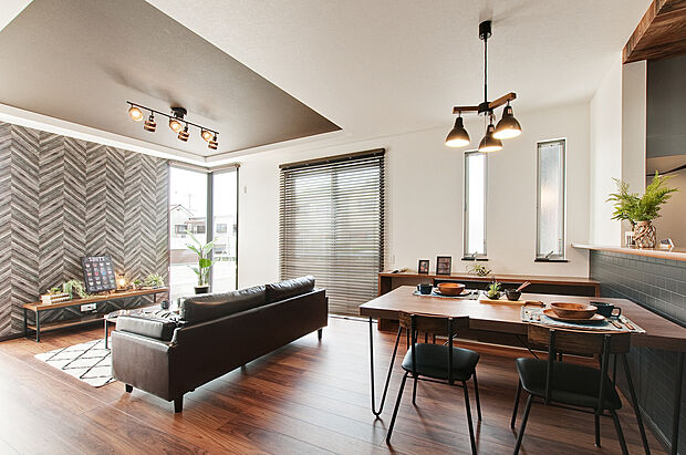 【東海岸リビング】最近流行の東海岸スタイルの内装デザイン。（当社施工例）