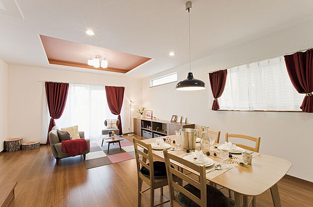 【モデルハウス公開中】可愛らしさをイメージした内装デザイン(当社施工例)