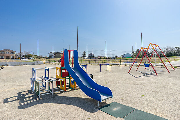 【街区内公園】分譲地内には広々とした公園が隣接