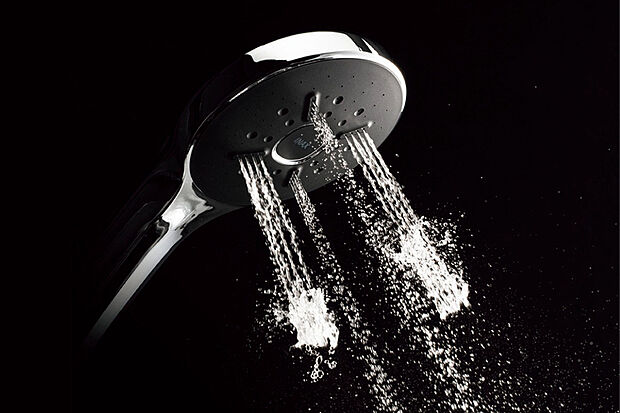 【【スイッチ式エコアクアシャワーSPA】】ウルトラファインバブルを含んだやわらかな肌あたりのミストで、やさしく皮脂汚れを洗い流します。スイッチ付きのため、手元でワンプッシュで吐水・止水がカンタンです。