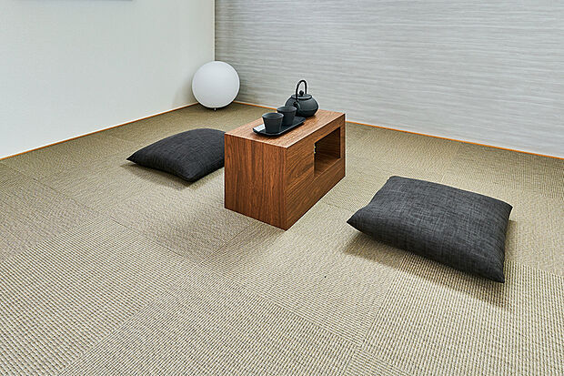 【【テキスタイルフロアルーム】】リビングに隣接したテキスタイルフロアルーム。建具の開閉でキッズスペースや書斎、家事サポートスペース、客間や個室など、ライフスタイルに合わせて利用可能です。※号棟により採用状況が異なります。※写真はイメ