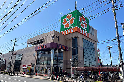 ライフ竹の塚店（現地より徒歩5分） 約360m