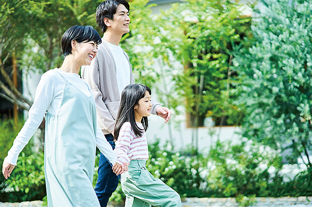 【【第一種低層住居専用地域】】建物の高さや用途が制限された第一種低層住居専用地域に位置し、幹線道路や商工施設の喧騒から離れた落ち着きのある暮らしを望むことができる地域です。※画像はイメージです。
