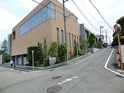 八王子実践幼稚園 529m