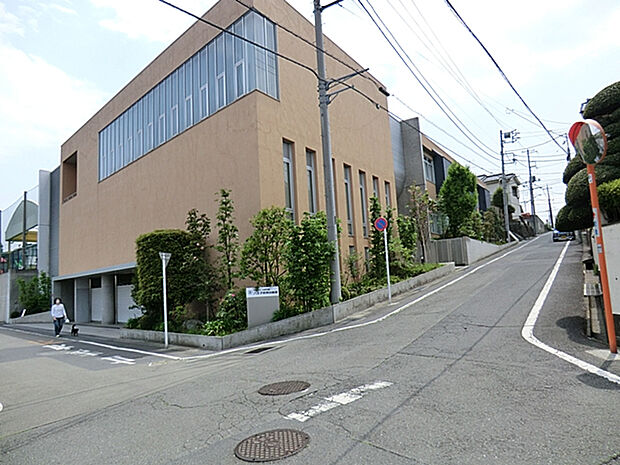 八王子実践幼稚園（約529m）
