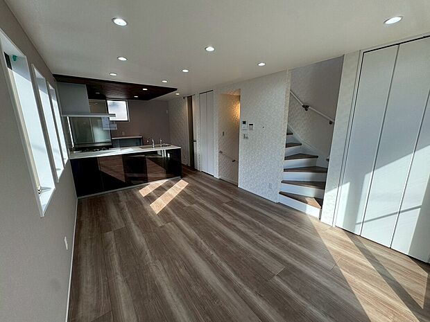 【リビング】14帖のリビング。