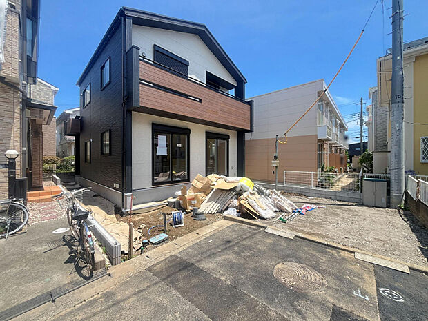 当社売主！足場が外れ外観が見れるようになりました。物件についてのご質問・ご相談等ございましたらお気軽にご連絡ください。　